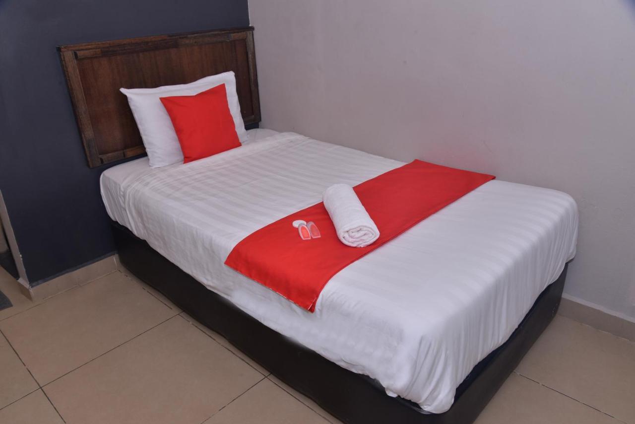 Nice Stay Hotel Raub Eksteriør bilde
