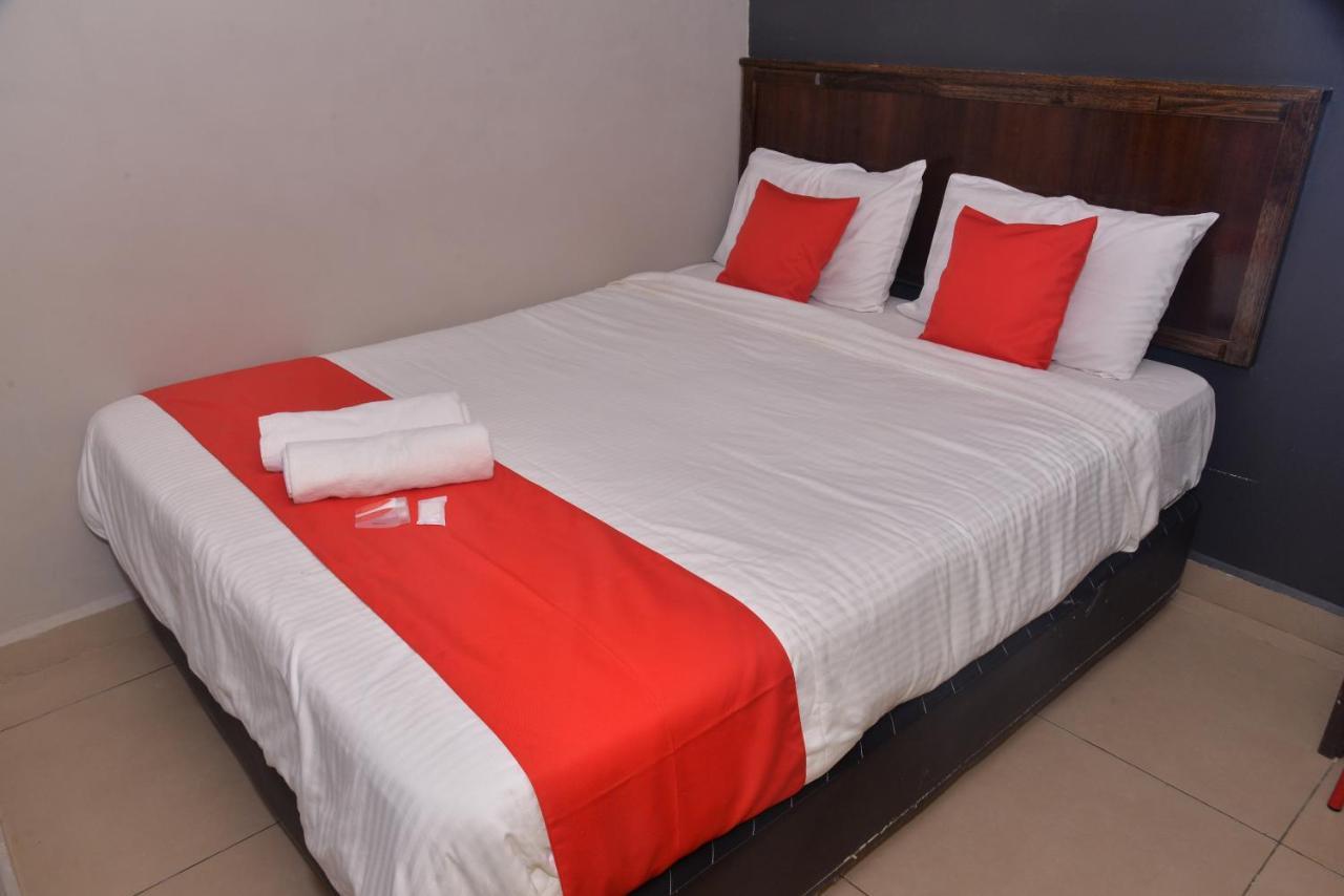 Nice Stay Hotel Raub Eksteriør bilde